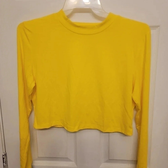 Shirt & pant set - Picture 2 of 4